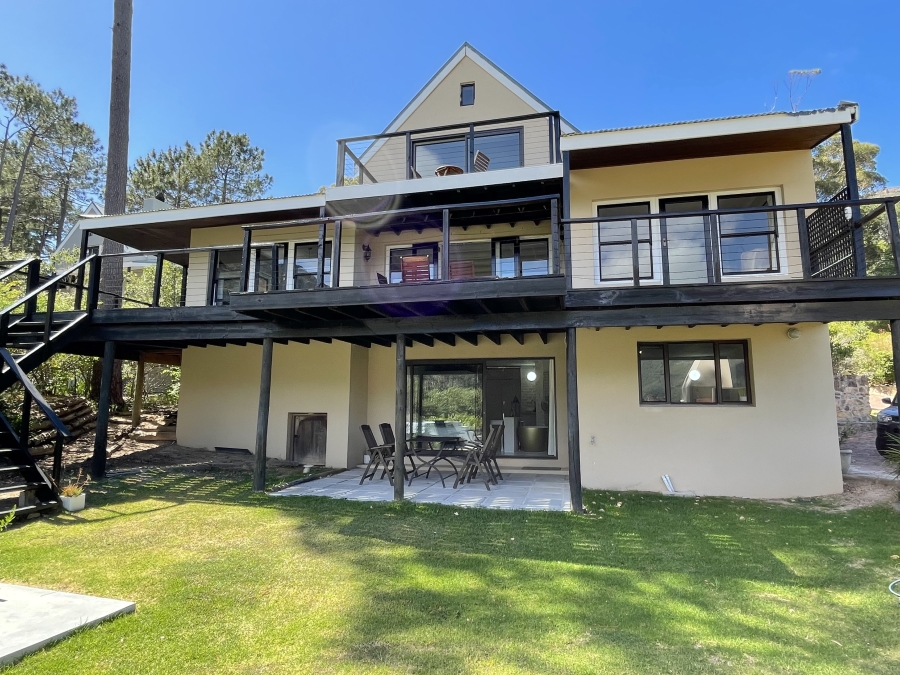 To Let 3 Bedroom Property for Rent in Constantia Nek Estate Western Cape